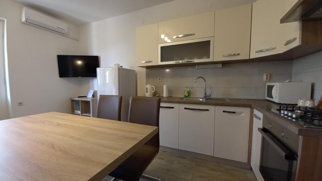 Apartman Martina 자다르 외부 사진